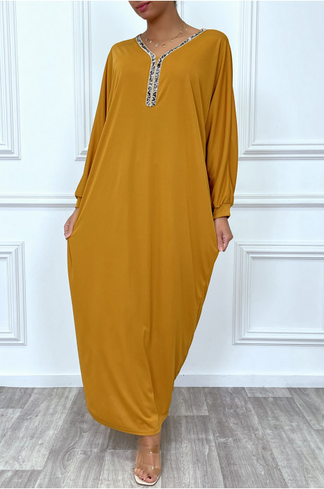  Abaya  moutarde   encolure de strass et manches longues